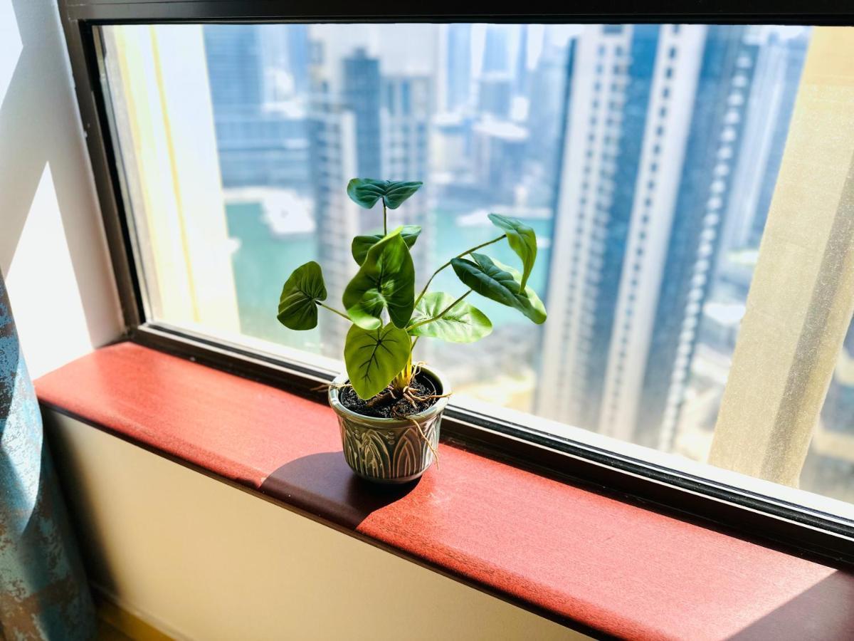 Luxury Casa - Indigo Sea View Apartment Jbr Beach 2Br دبي المظهر الخارجي الصورة
