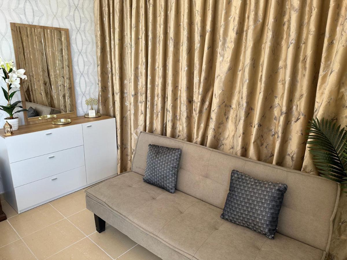Luxury Casa - Indigo Sea View Apartment Jbr Beach 2Br دبي المظهر الخارجي الصورة